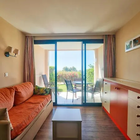 Superbe T2 Vue Sur Mer Avec Parking Et Piscine * Cannes
